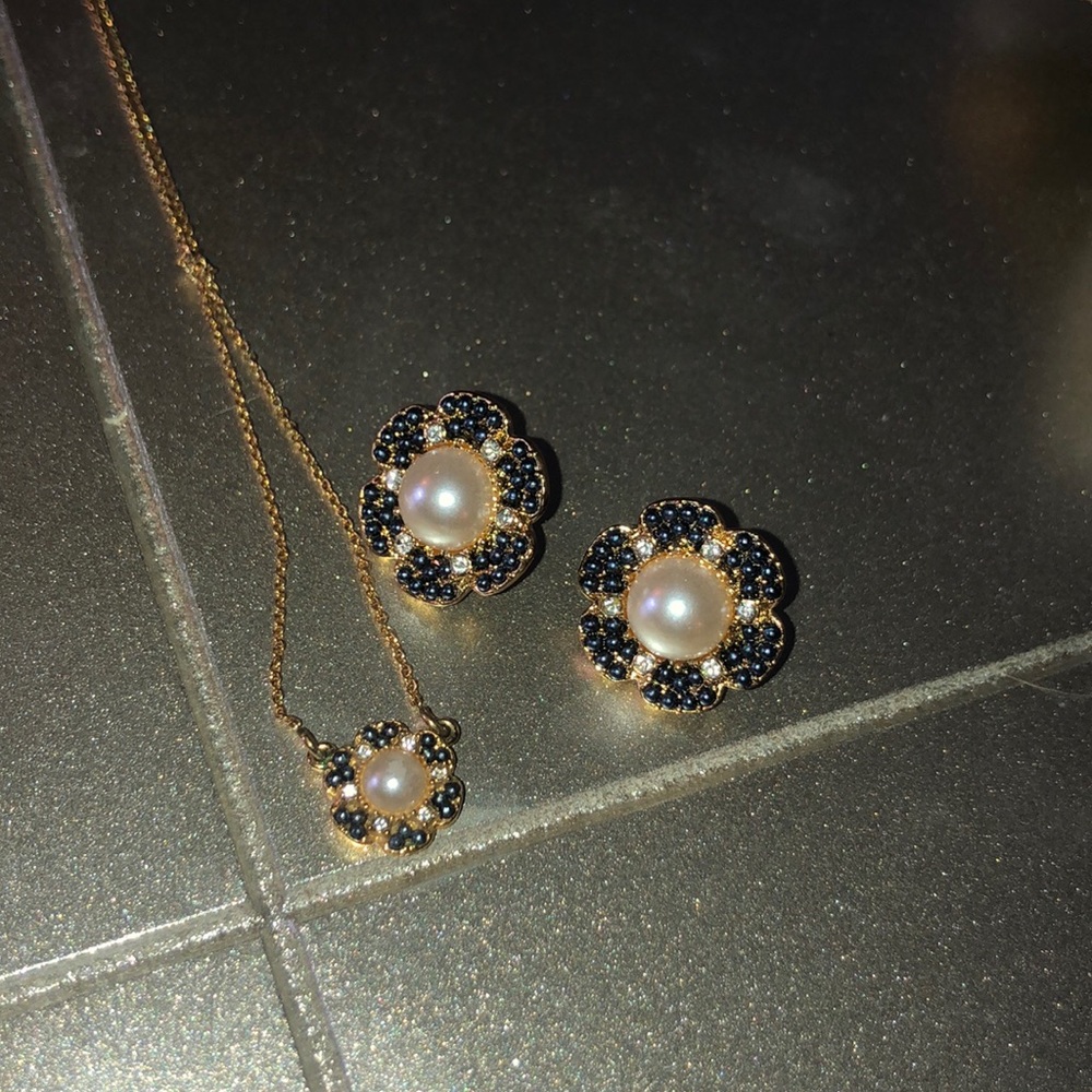 Kate Spade Pearls Earring and Necklace Set